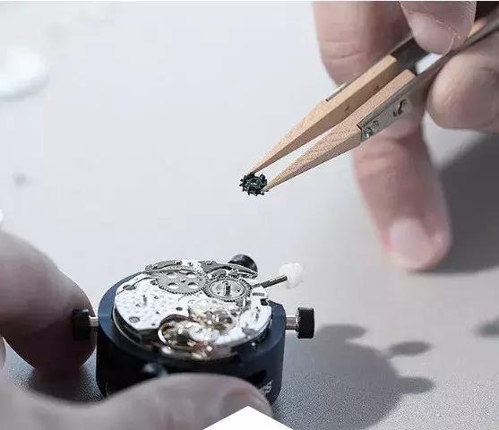 How to maintain a mechanical watch? The secret that industry insiders won’t tell you!(图5)