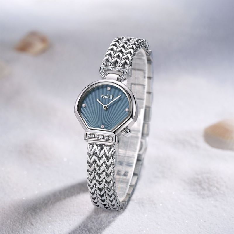 women’s quartz watch What Makes Women’s Quartz Watches a Timeless Gift Choice for the Holidays?(图2)